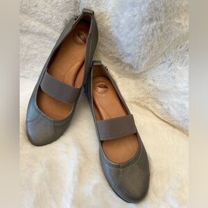 Nurture by Lamaze Pewter Gray Flats w/Slip-On Comfort & Versatile Style Sz-9M. C